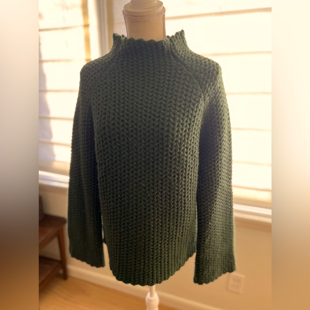 Womens bohme brand mock neck bell sleeve chunky knit sweater size small